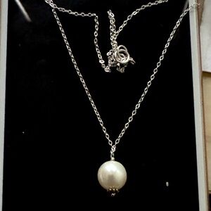 Cultured pearls, 10MM round pearls, natural luster with 925 silver necklace
